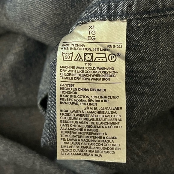 Old Navy Shirt XL Blue Linen & Cotton Blend Chambray Slim Fit Travel Outdoor - Picture 4 of 5
